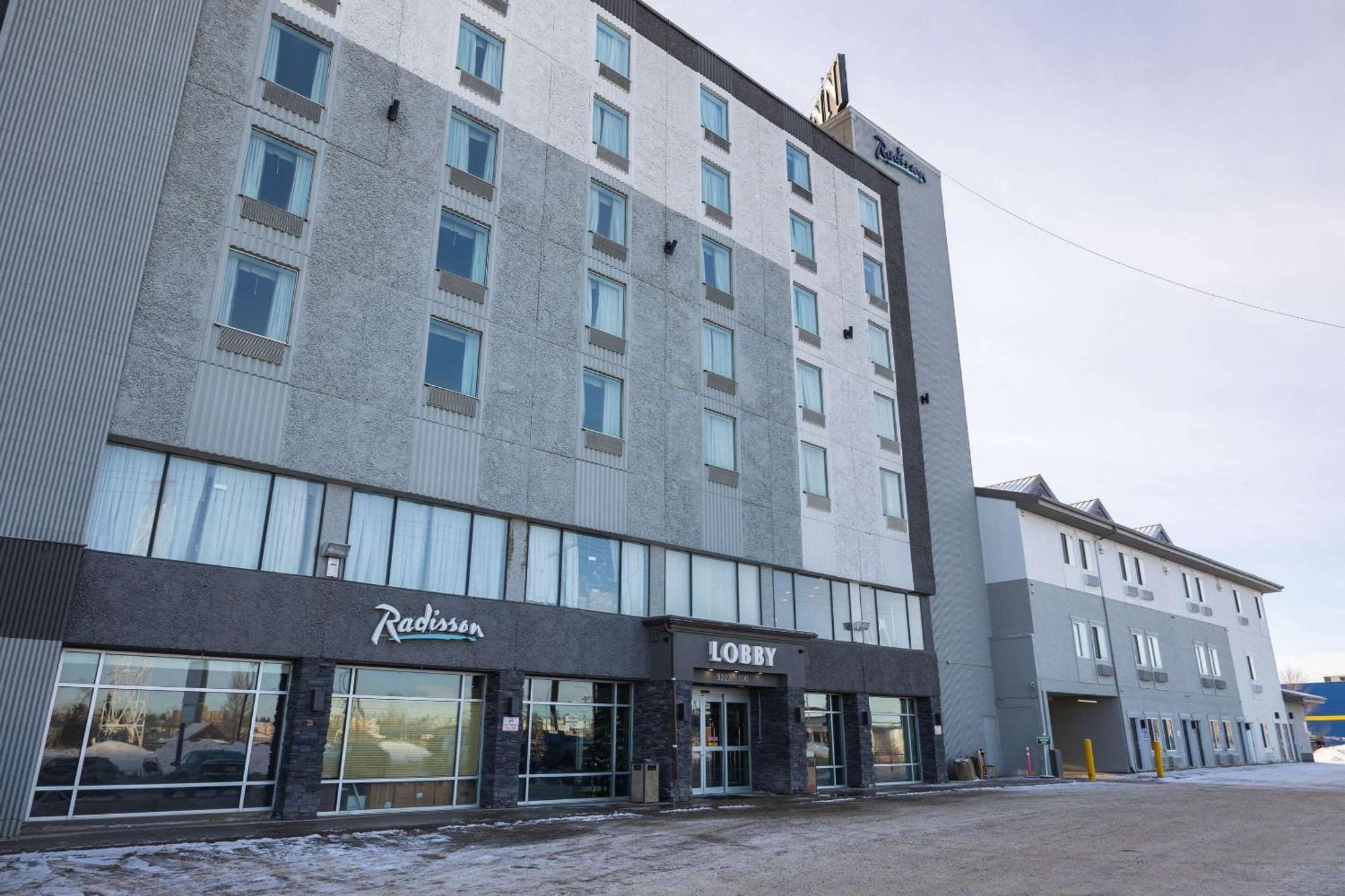 Radisson Hotel Fort St John Fort St. John المظهر الخارجي الصورة